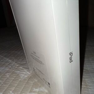 *New* Apple iPad